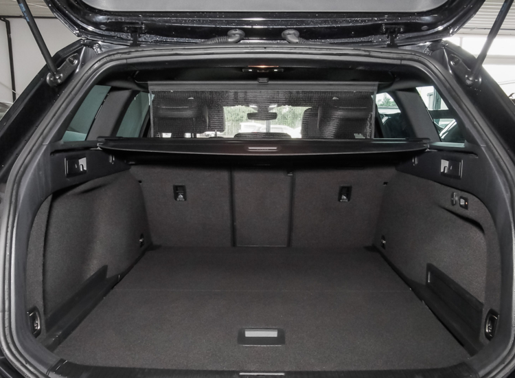 Passat Variant Highline 1.5 TSI DSG! R-Line, AHK, active, Business, Navi Leder
