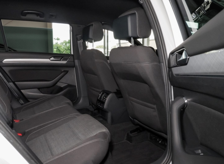 Passat Variant Business 2.0 TDI DSG! R-Line Exterieur, Standheizung, Navi Pro, Businesspaket uvm
