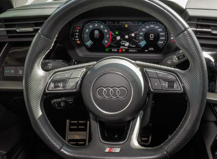 A3 Sportback 30 S line, Panorama, Allwetter, Navi plus uvm