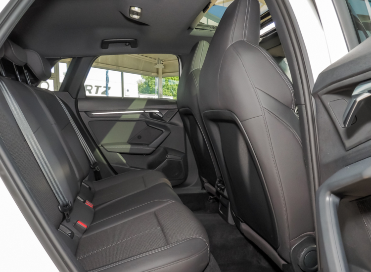 A3 Sportback 30 S line, Panorama, Allwetter, Navi plus uvm