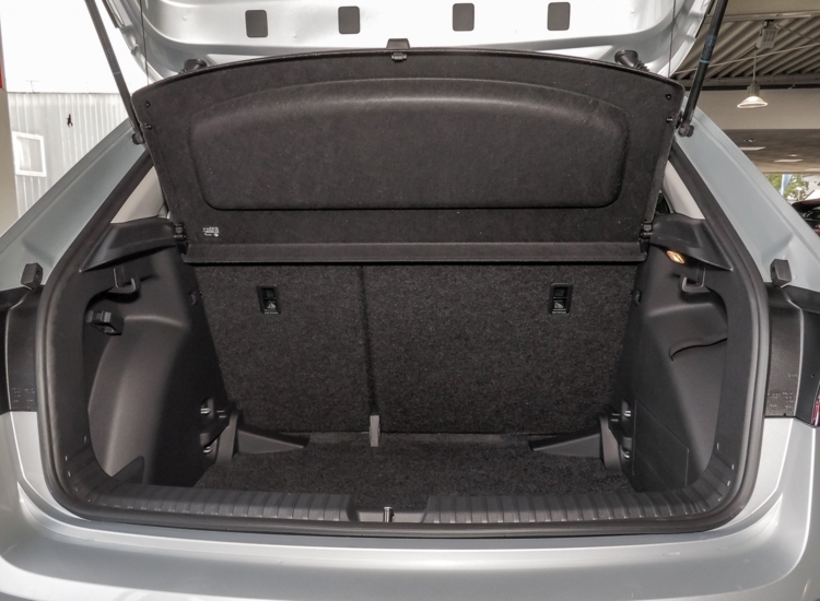 Fabia 1.0 TSI Selection DSG! NEU: OHNE ZULASSUNG