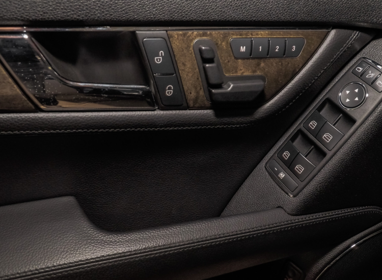 C 320 T CDI Avantgarde, Automatik, 165 kw, Leder, Pano usw Xenon