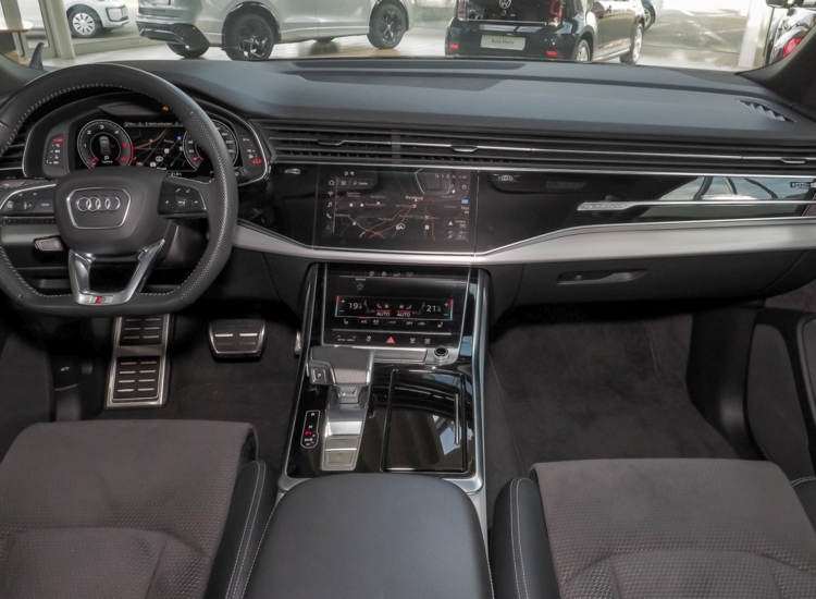 Q7 50 S-Line, 3.0 TDI quattro, Tip-Tronic, Navi Plus, AHK uvm