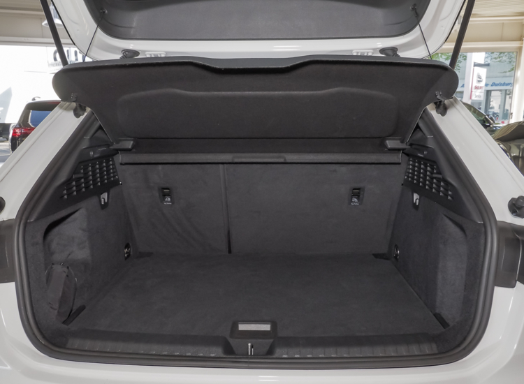 A3 Sportback 30 S line, Panorama, Allwetter, Navi plus uvm