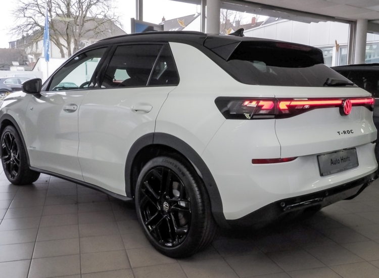 T-Roc R-Line 1.5 l eTSI DSG OPF 110 kW (150 PS) 7-Gang-DSG