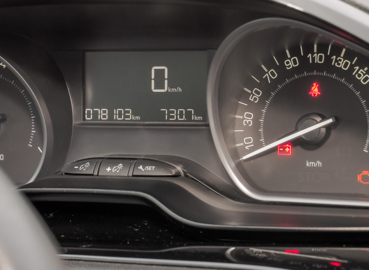 208 1.2 PureTech 82 Active , Klima / Winter und Sommerräder