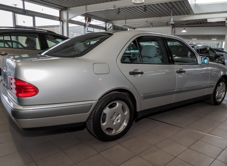 230E Classic, 110 kw, Automatik, Klimaautomatik